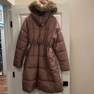 Old Navy Women’s XL thigh length maternity coat